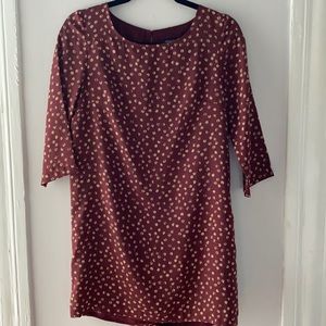 French Connection russet and tan contemporary shift dress, with button back.